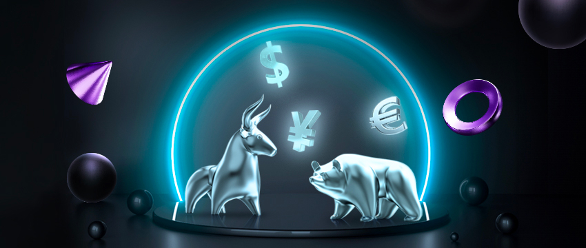 A bear and a bull displayed in a glass case, accompanied by a sign that says "currency," related to forex trading.