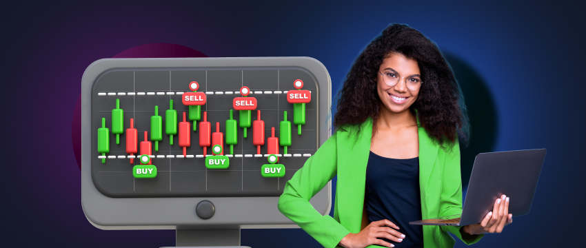 Uma mulher em pé com um laptop e uma tela de computador mostrando um gráfico de ações, ilustrando sua conquista no trading de scalping.
